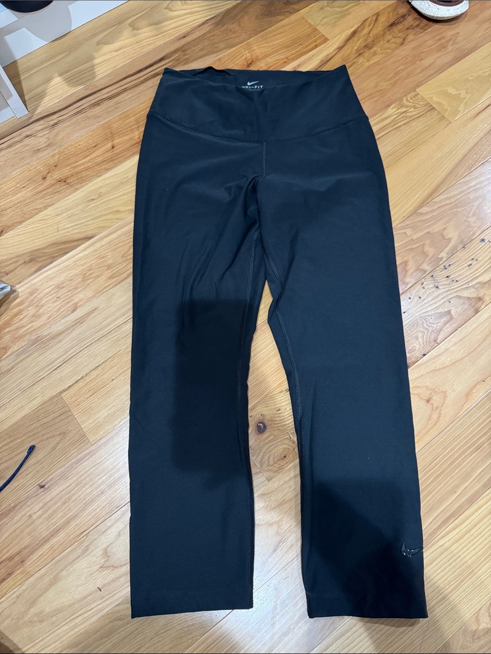 Nike Black Cropped High-Waist Performance Leggings